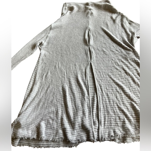 FREE PEOPLE We the Free Size S Ribbed Cowl Neck Gray Tunic Top Split Back Boho - Picture 11 of 14